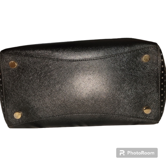 Michael Kors Voyager Tote - Picture 4 of 5